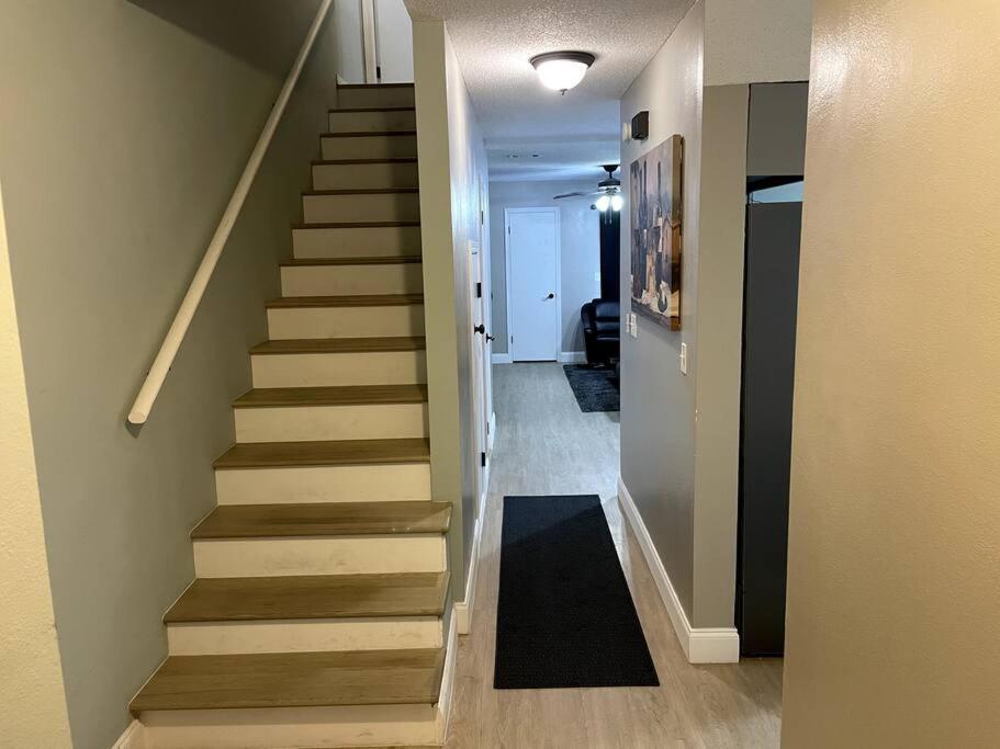 Modern 2 Bedroom Townhome Minutes From The Beach!! 沃尔顿堡滩 外观 照片
