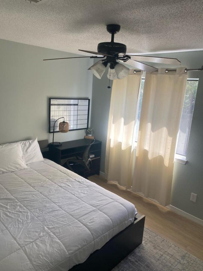Modern 2 Bedroom Townhome Minutes From The Beach!! 沃尔顿堡滩 外观 照片
